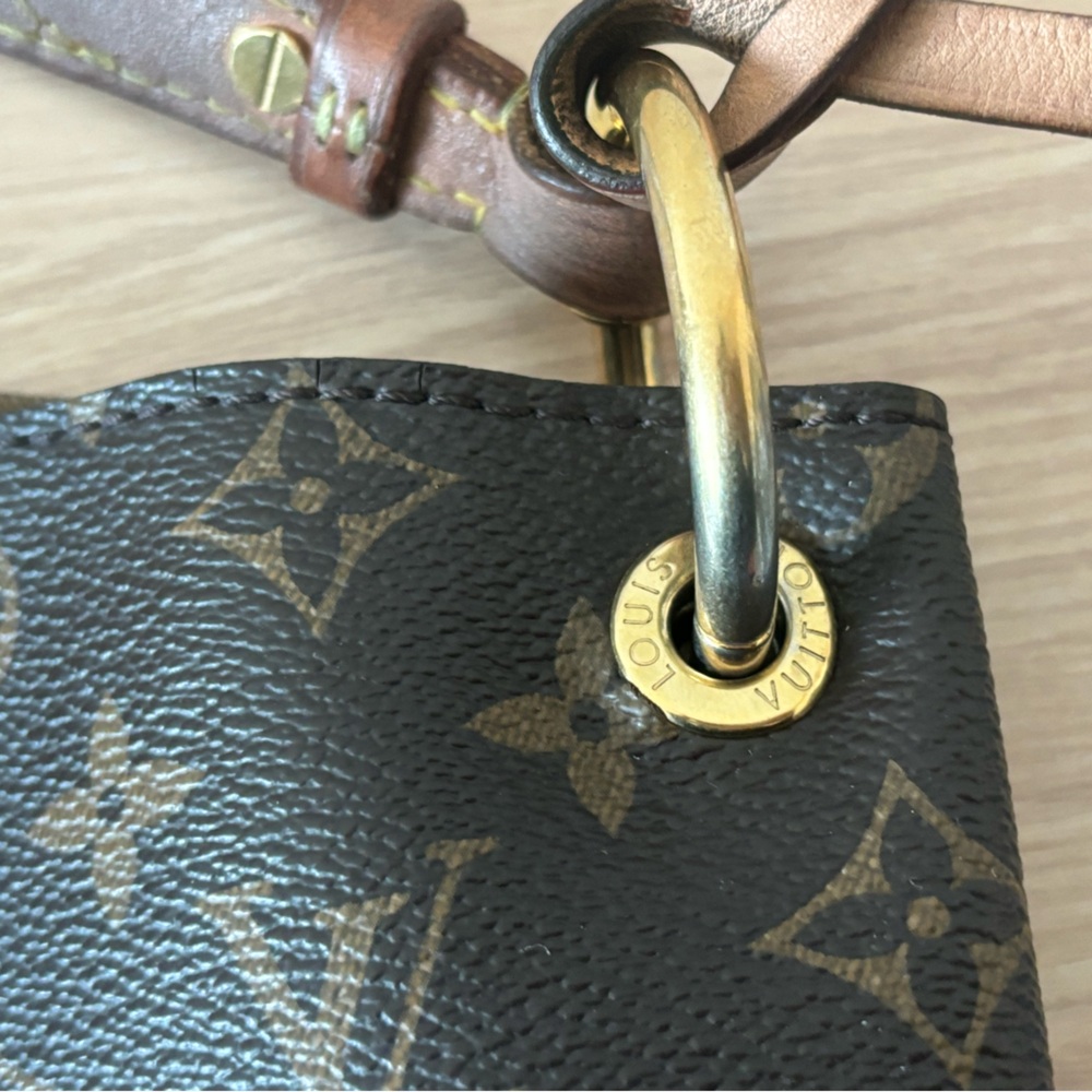 Louis Vuitton bag - Picture 7 of 7